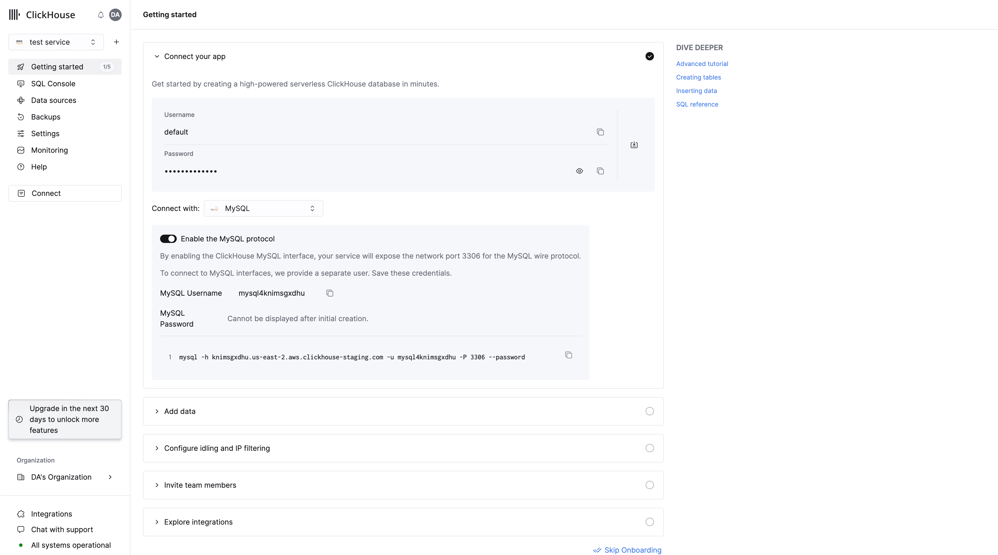 Interruptor para habilitar la interfaz MySQL en ClickHouse Cloud y detalles de conexión