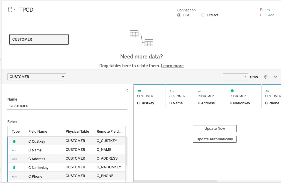 Libro de trabajo de Tableau con la tabla CUSTOMER arrastrada al lienzo, mostrando encabezados de columnas pero sin datos